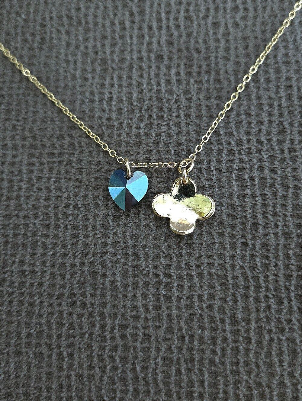 Deep Blue Swarovski Crystal💎 Heart💙 and Clover🍀 Charm Necklace - NWOT - Picture 12 of 16